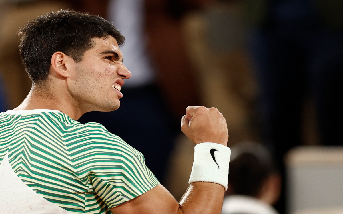 Roland Garros 2023: Despacha Alcaraz a Tsitsipas y va contra Djokovic en Semifinales | Video