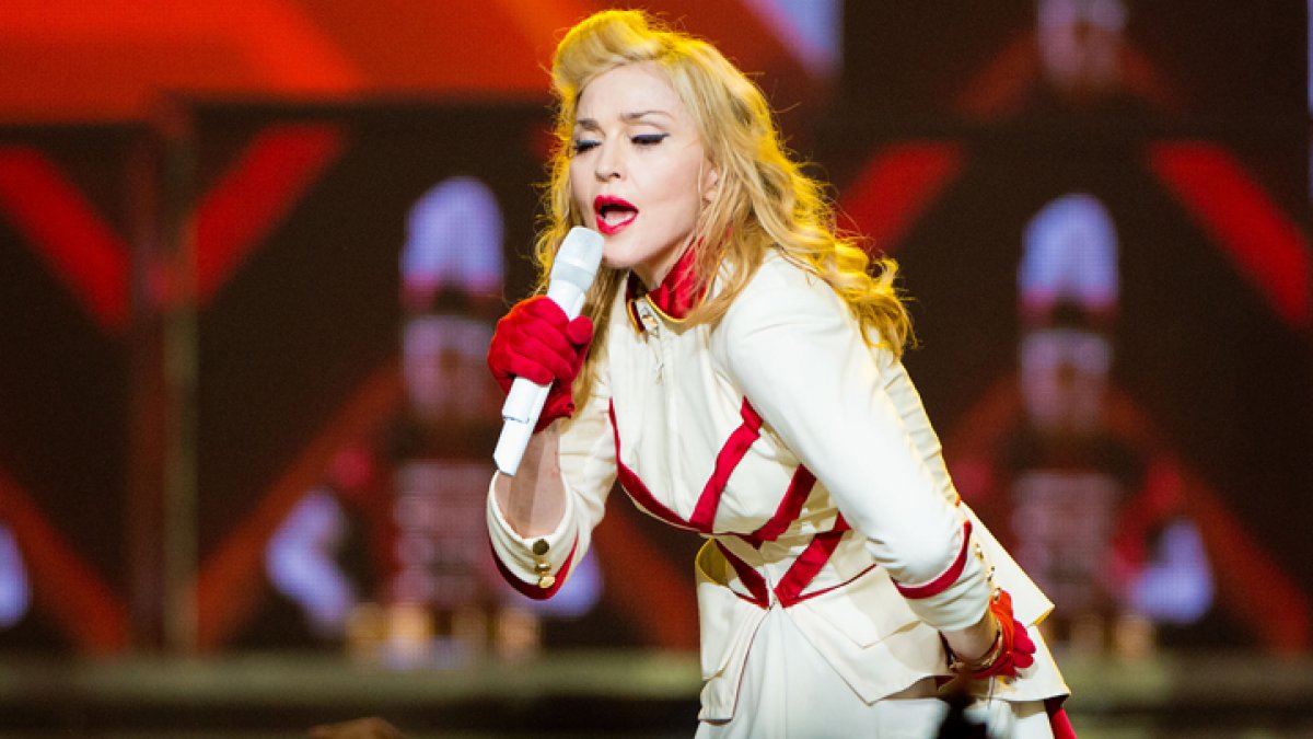 “Se siente mejor”: Madonna sale del hospital tras batallar con infección bacteriana