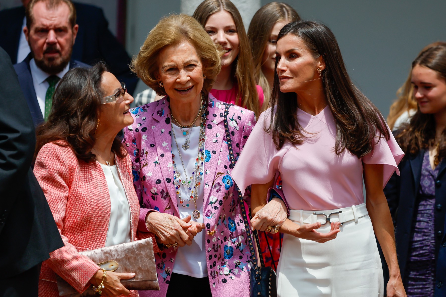 La Reina Letizia, Doña Sofía y Paloma Rocasolano a la salida de la confirmación de la Infanta Sofía. 2023/ Gtres