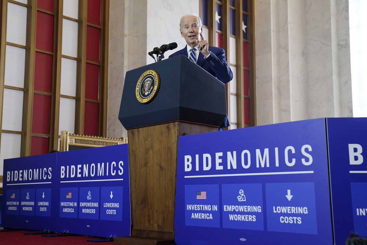 ‘Bidenomics’: el presidente de EE UU intenta vender su gestión económica a unos ciudadanos escépticos