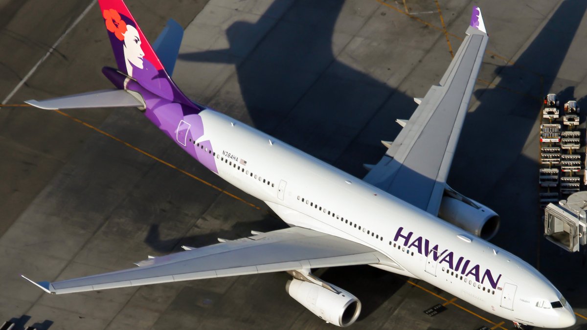 Al menos 7 heridos tras fuertes turbulencias en vuelo de Hawaiian Airlines
