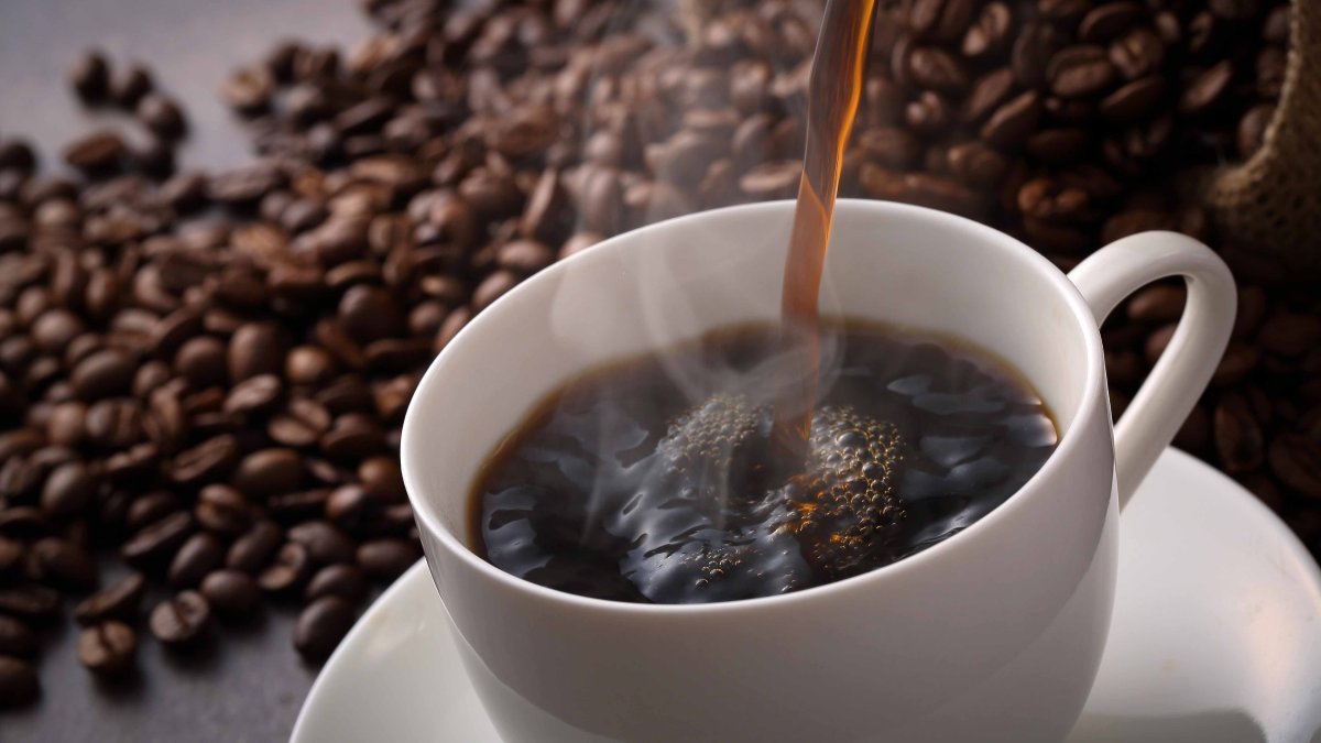 Atención bebedor de café: estudio revela que sentirse alerta es más que solo la cafeína