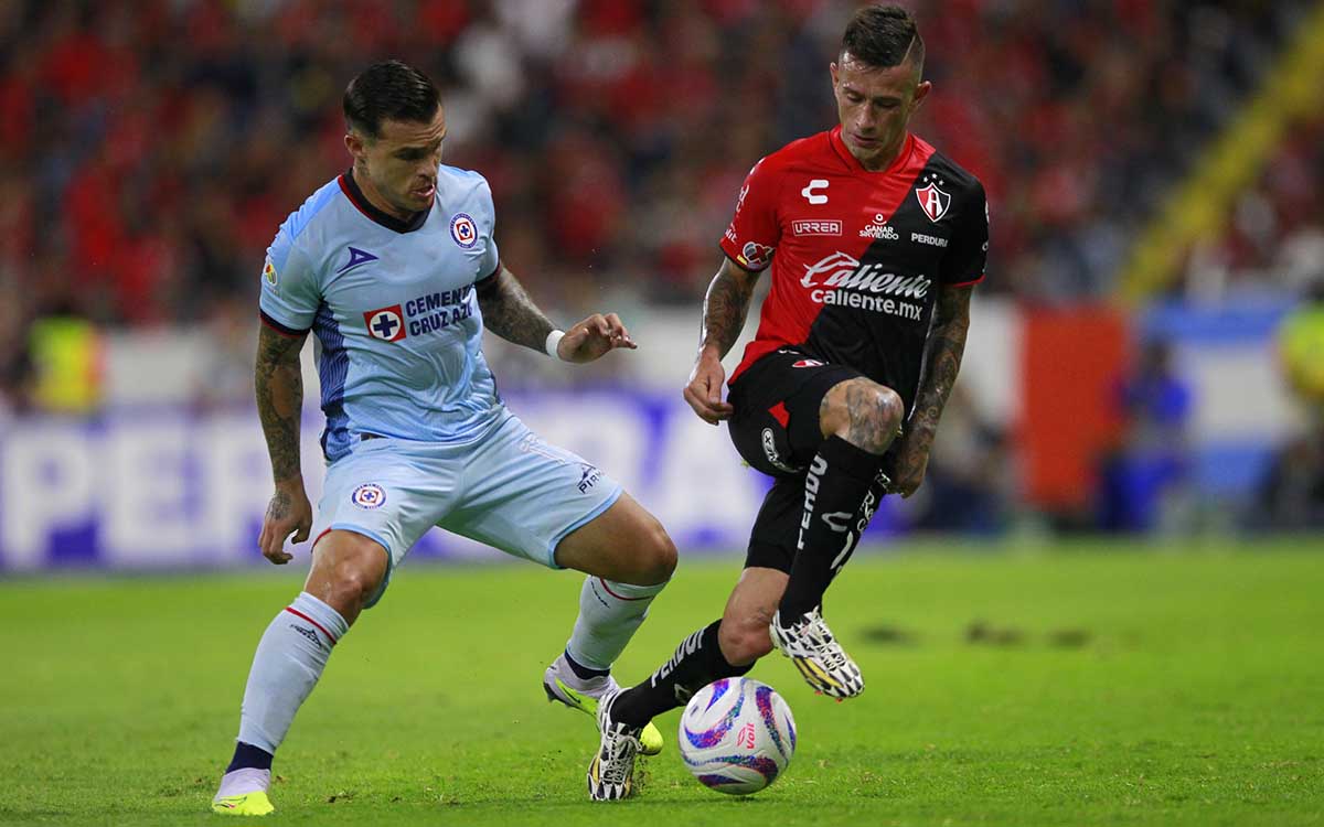 Atlas vence a Cruz Azul impulsado por destacada actuación del uruguayo Lozano