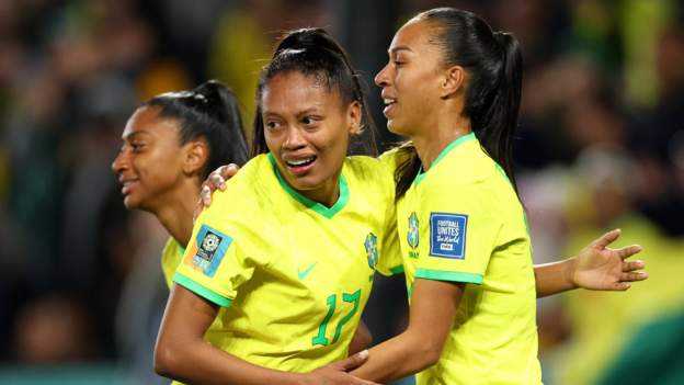 Brasil 4-0 Panamá: Ary Borges anota hat-trick en la Copa Mundial Femenina para impresionante Selecao