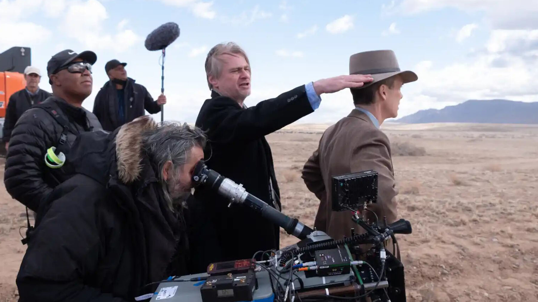 Christopher Nolan no lleva un smartphone porque arruinaría su proceso de creación de guiones