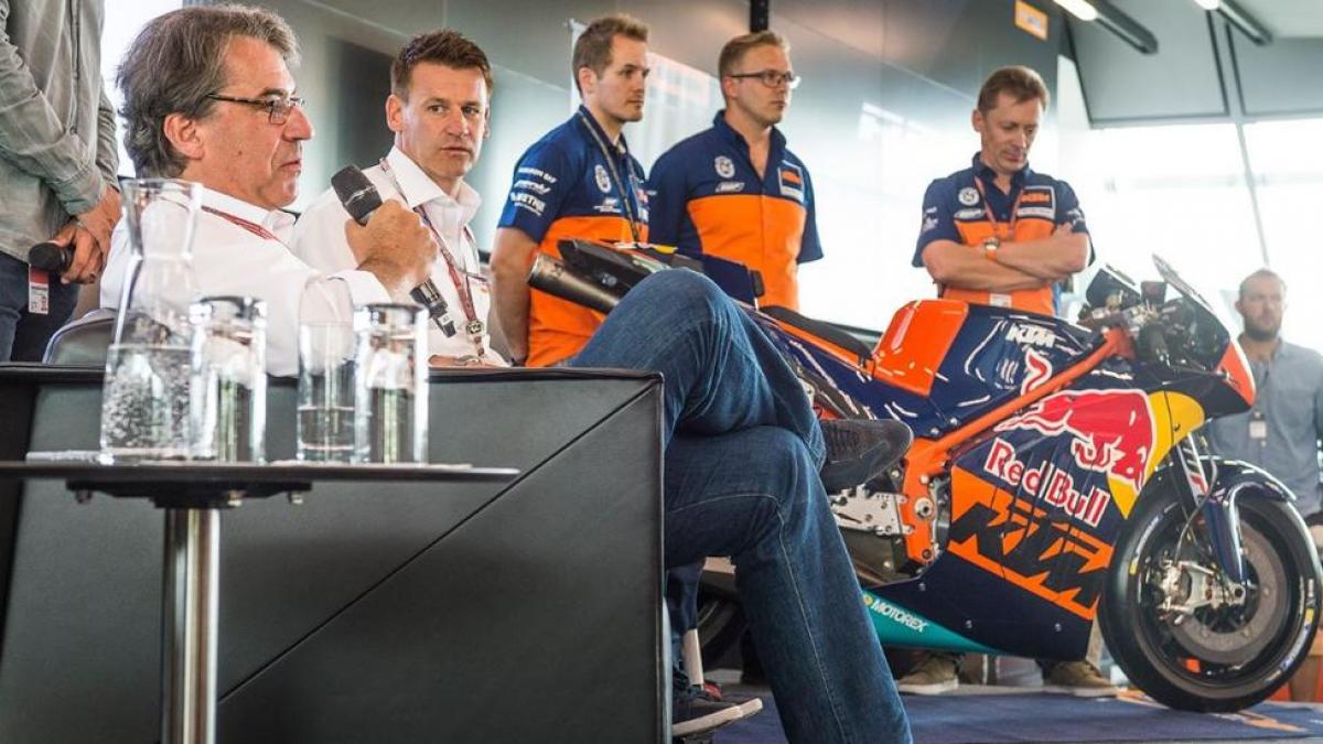 El CEO de KTM no considera a Marc Márquez una prioridad