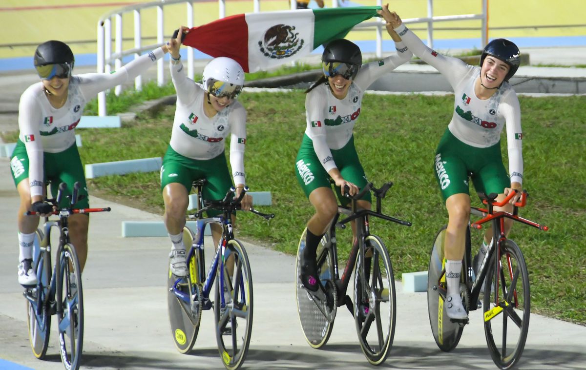 El equipo femenino de ciclismo de México arrasa en los Juegos Centroamericanos