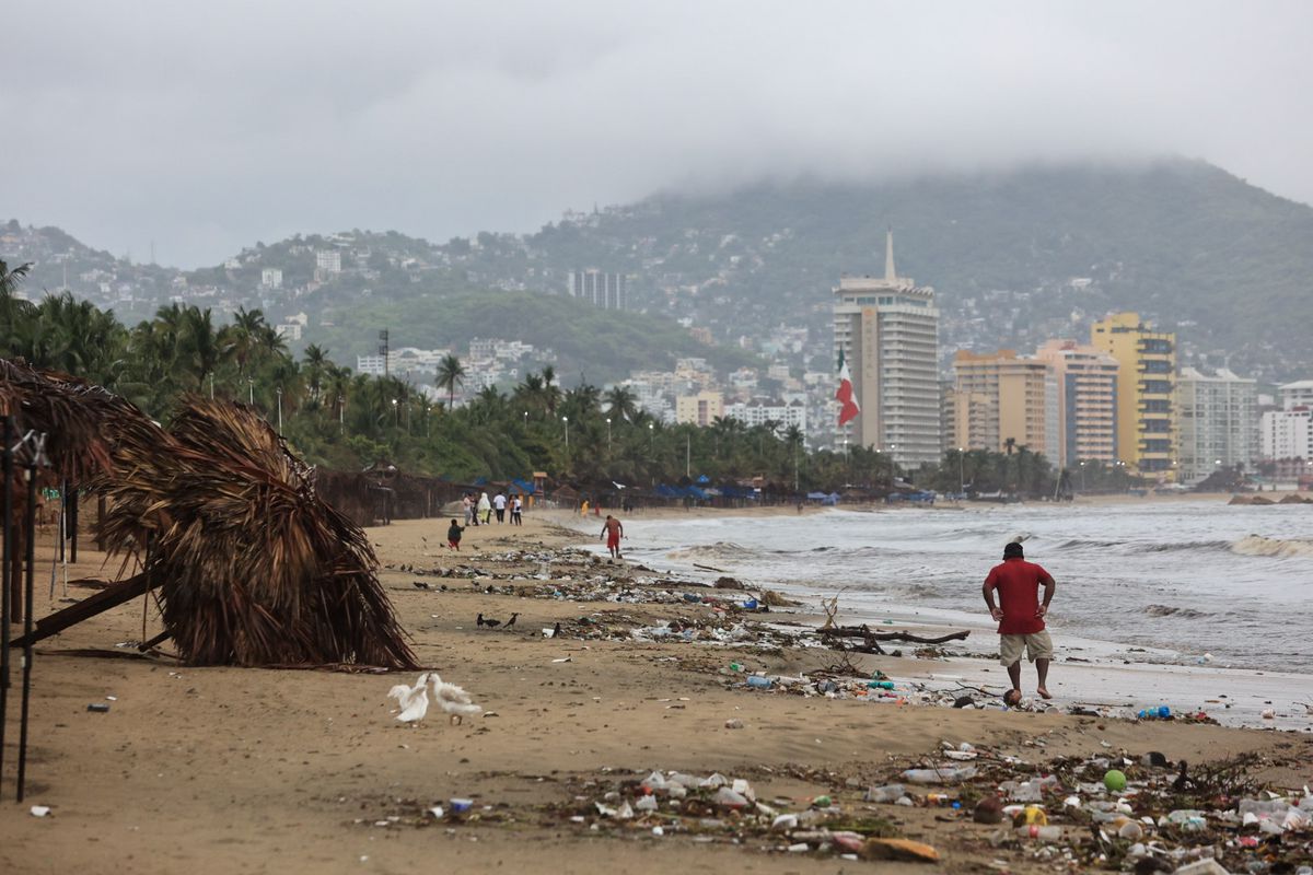 El huracán Beatriz amenaza las costas mexicanas con fuertes lluvias y vientos