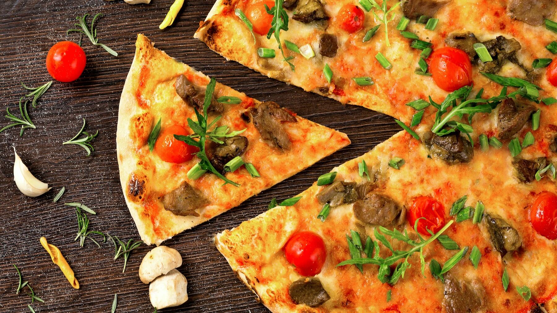 El ingenioso truco para que te quepan dos pizzas enteras a la vez dentro del horno