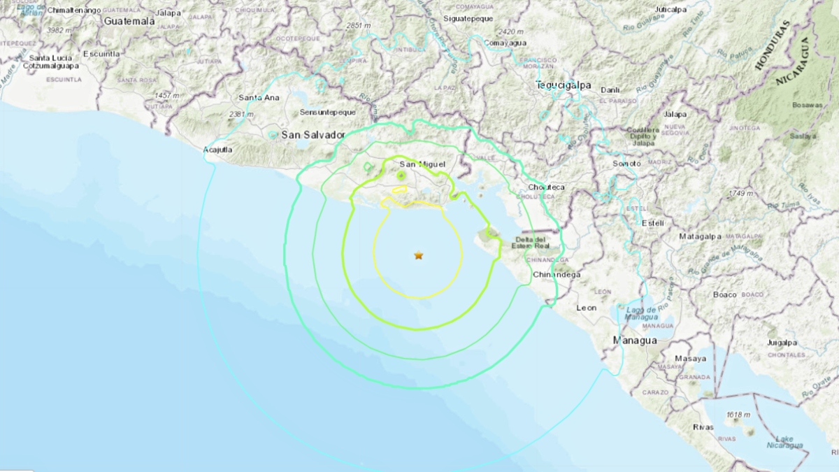 Fuerte sismo remece El Salvador; países vecinos también lo perciben