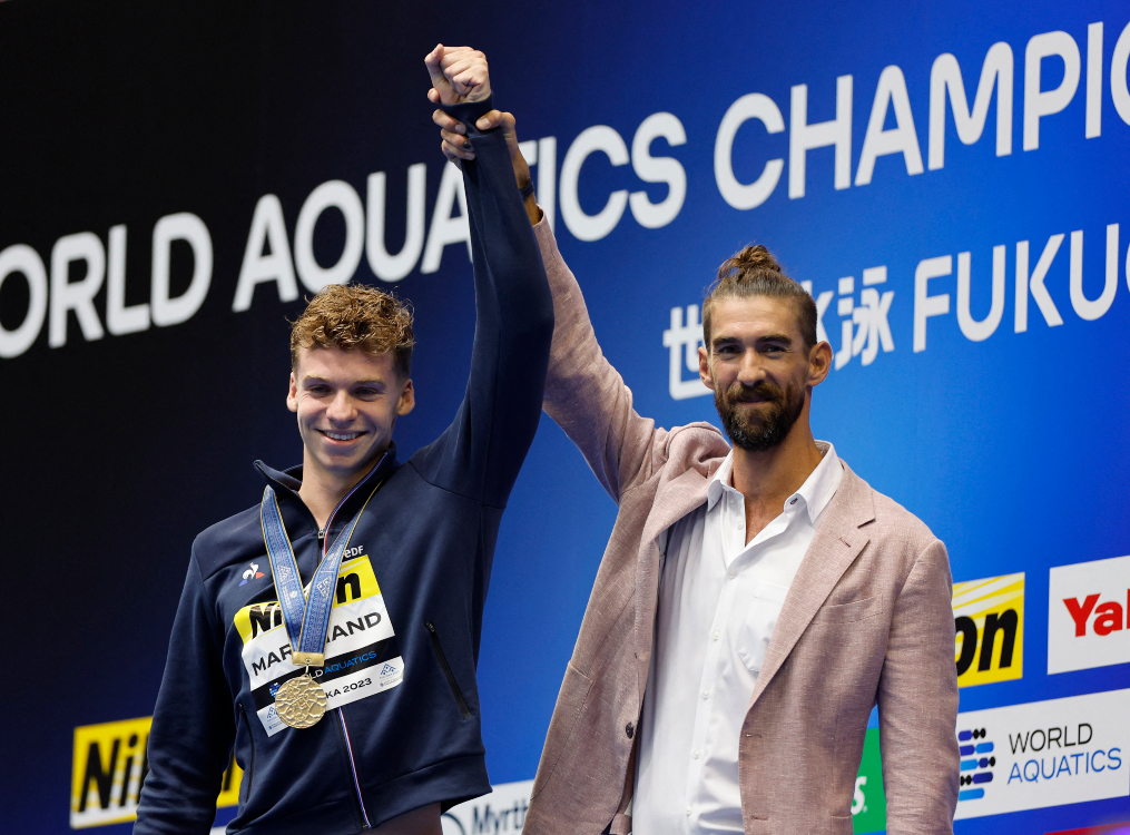 Fukuoka 2023: Entrega Phelps el cetro a Marchand como rey de los 400 metros estilos | Video