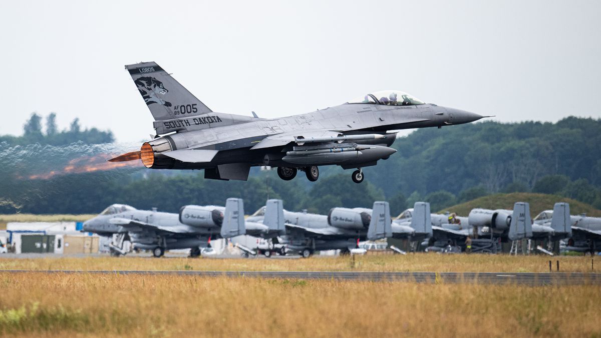 Guerra Ucrania – Rusia: últimas noticias en directo | Una coalición de 11 países empezará a entrenar en agosto a pilotos ucranios en el uso de F-16