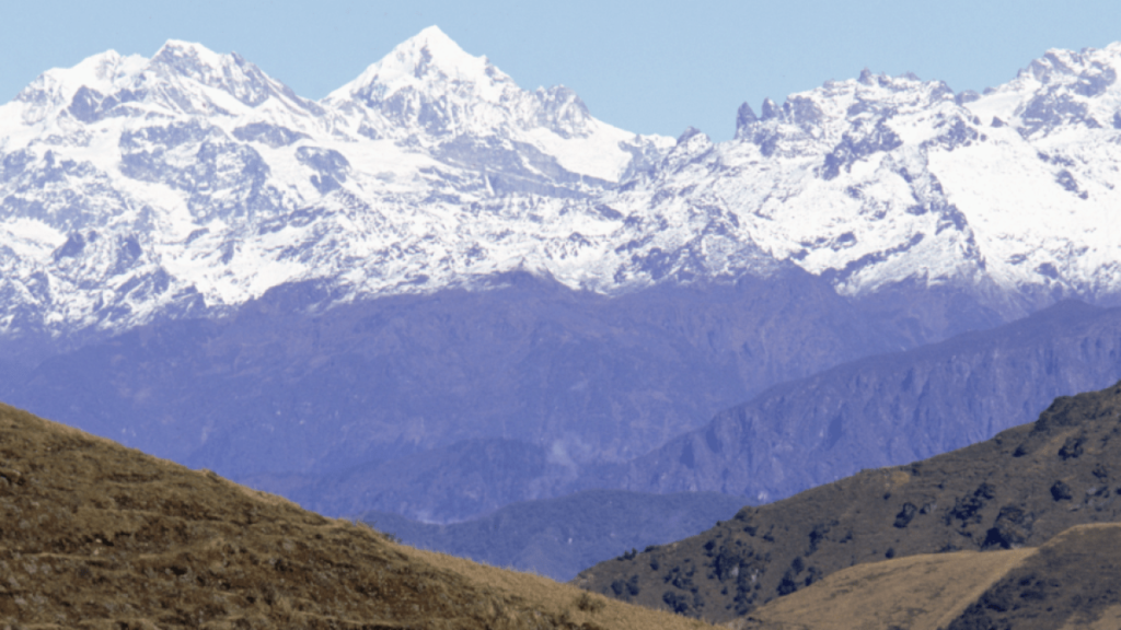 Horrible tragedia: familia mexicana muere al estrellarse en helicóptero cerca del Everest