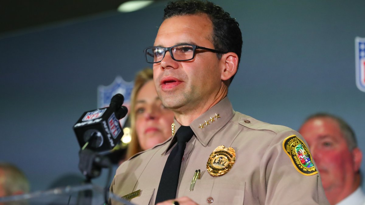 Jefe de la policía de Miami-Dade herido de gravedad