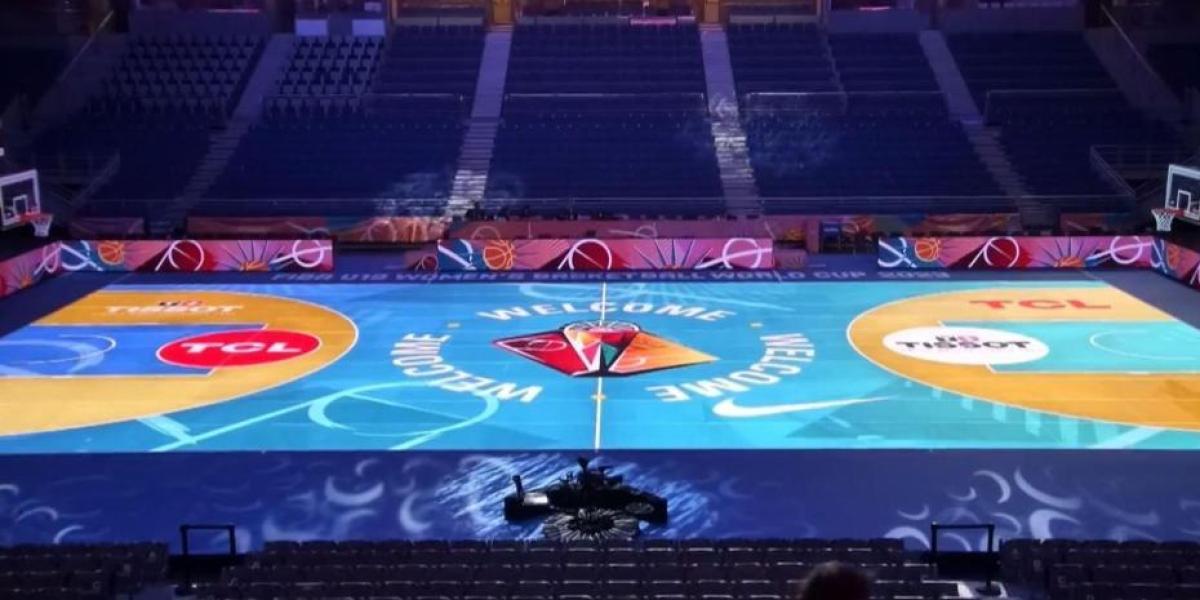 La FIBA prueba con éxito la pista LED que lleva al basket a otra galaxia