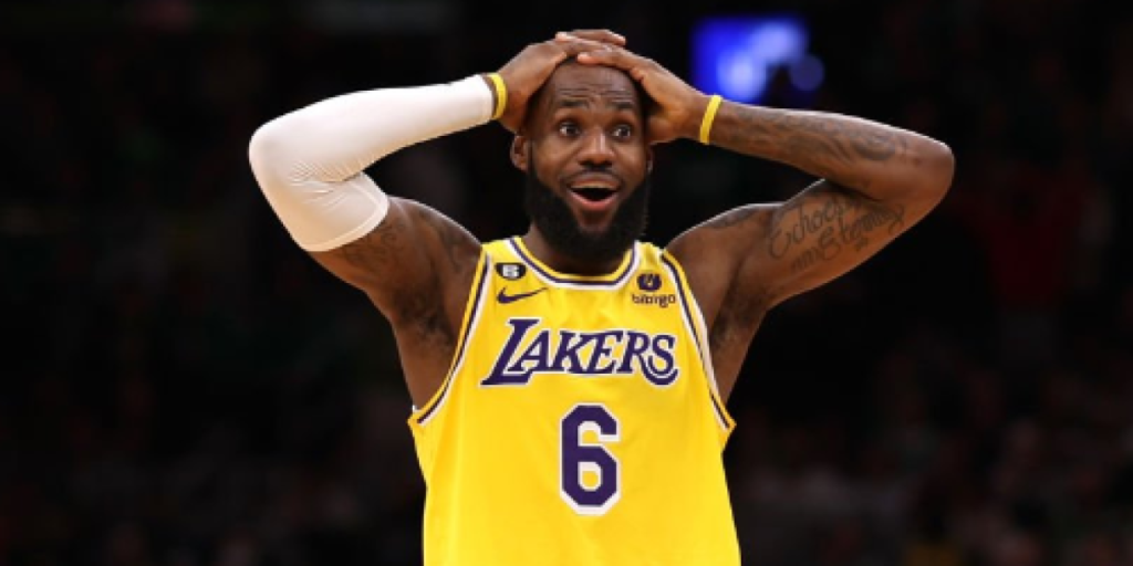 La propietaria de los Lakers se compromete a retirar la camiseta de LeBron James