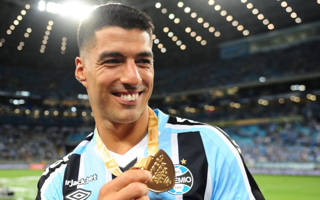 Luis Suárez anuncia su salida del Gremio en diciembre y deja en duda su llegada al Inter Miami