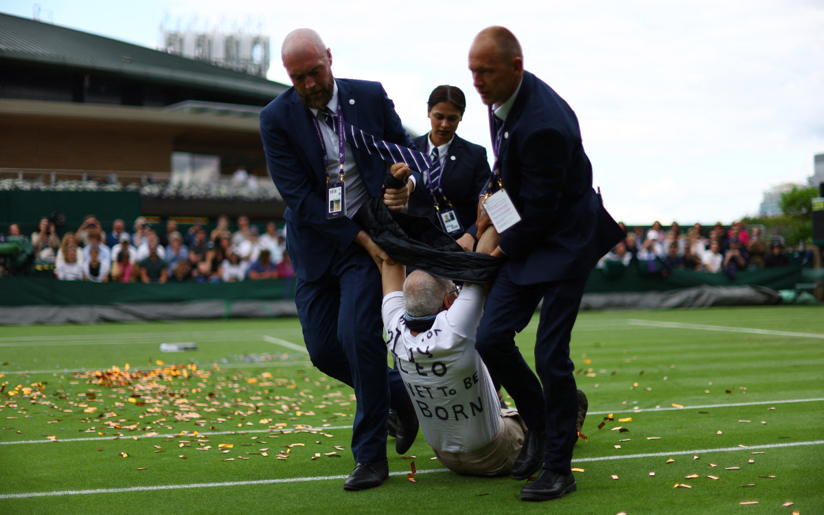 Manifestantes interrumpen partidos en Wimbledon