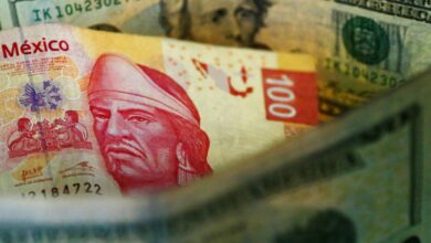 Peso mexicano cae ante preocupación por economía