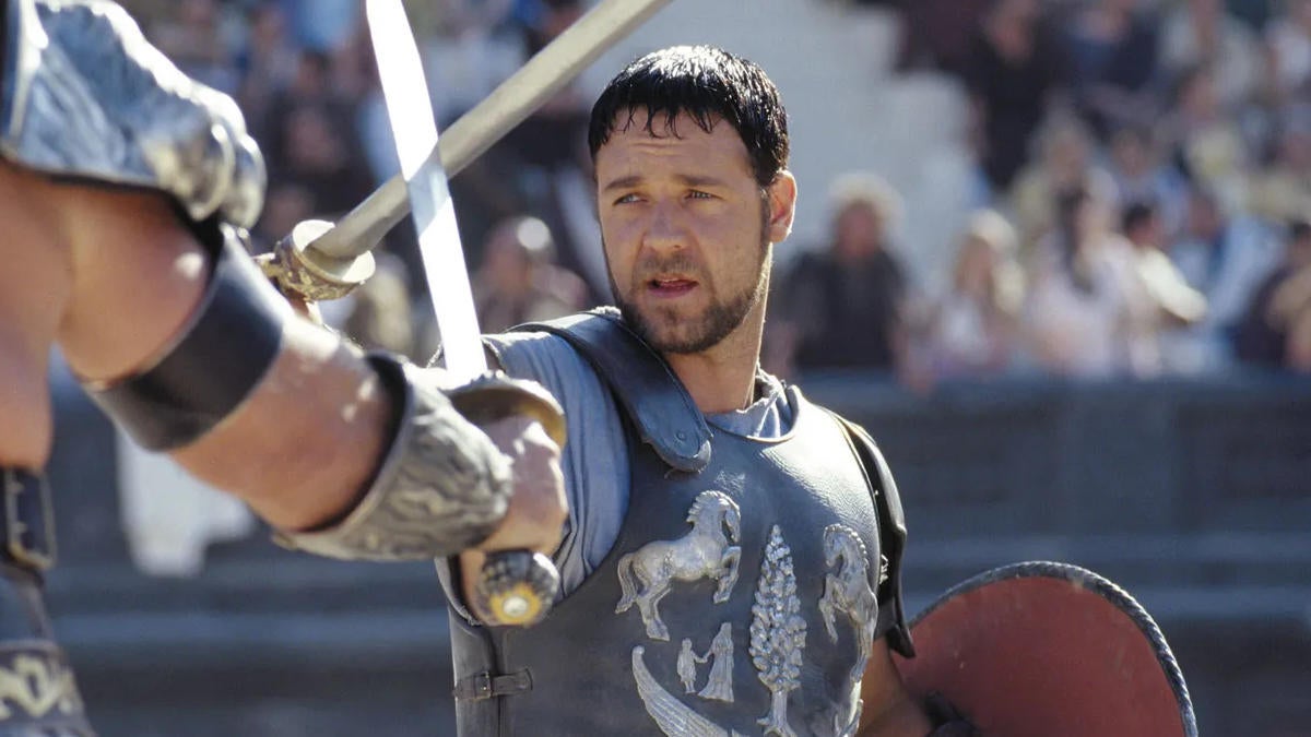 Russell Crowe dice “Deberían pagarme jodidamente” para responder a las preguntas de Gladiator 2
