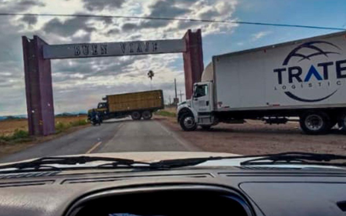 Sinaloa: Reportan, al menos, 5 bloqueos de carreteras
