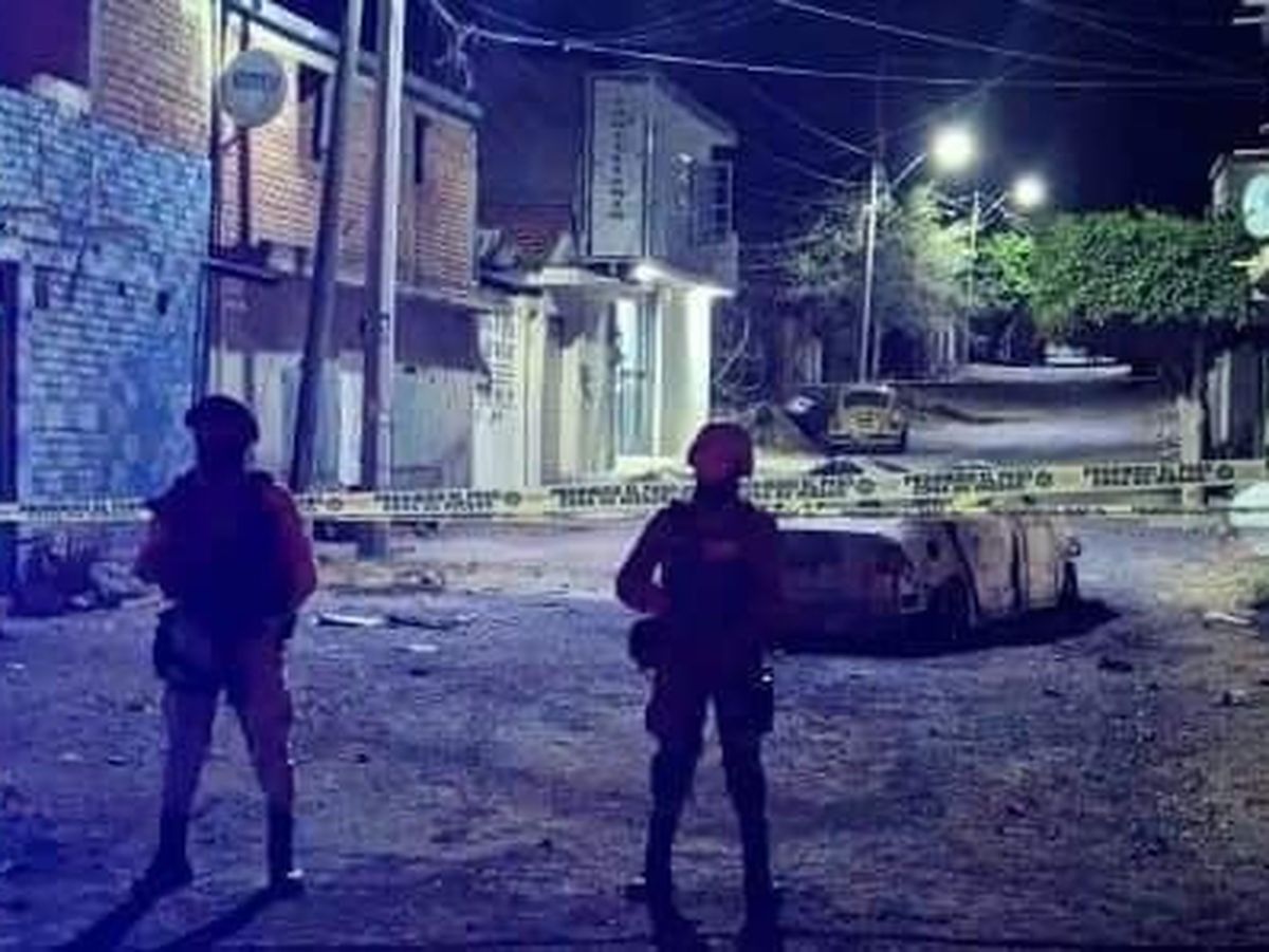 Un atentado con coche bomba en Celaya deja 10 guardias nacionales heridos