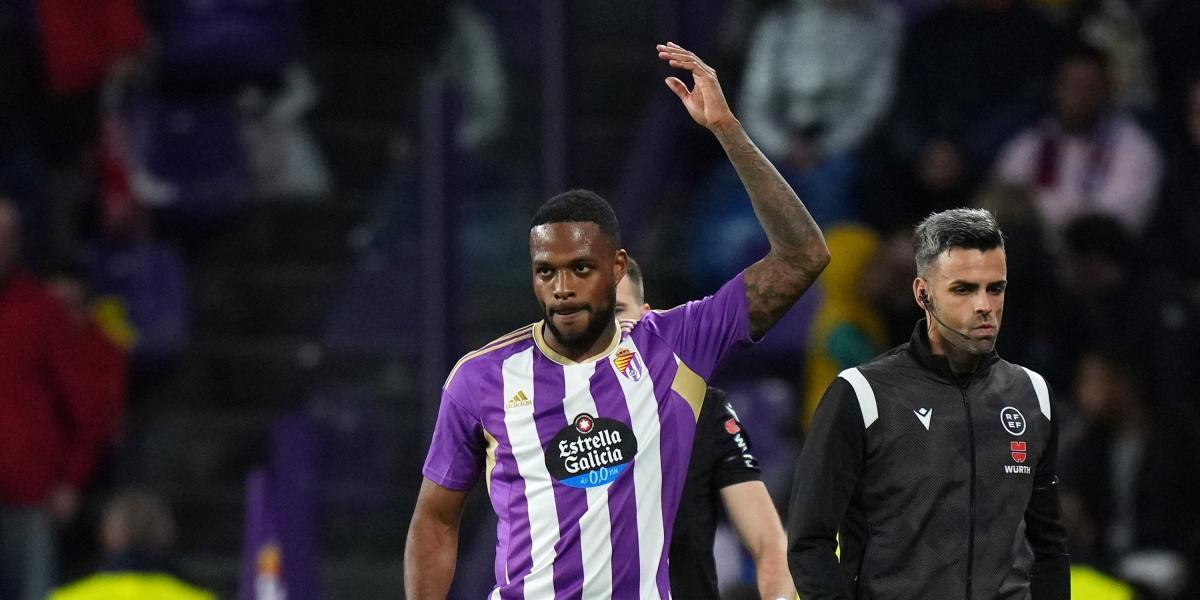 Acuerdo cerrado por Cyle Larin