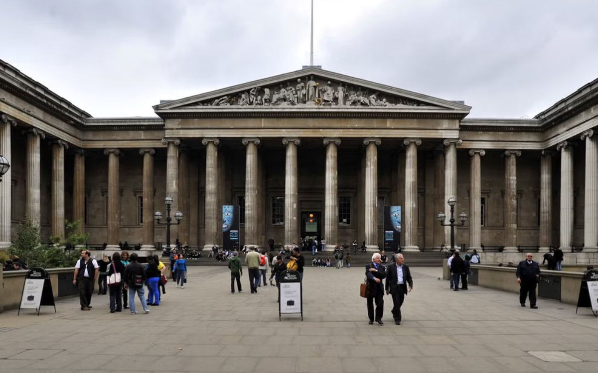 Apuñalan a hombre en inmediaciones del Museo Británico