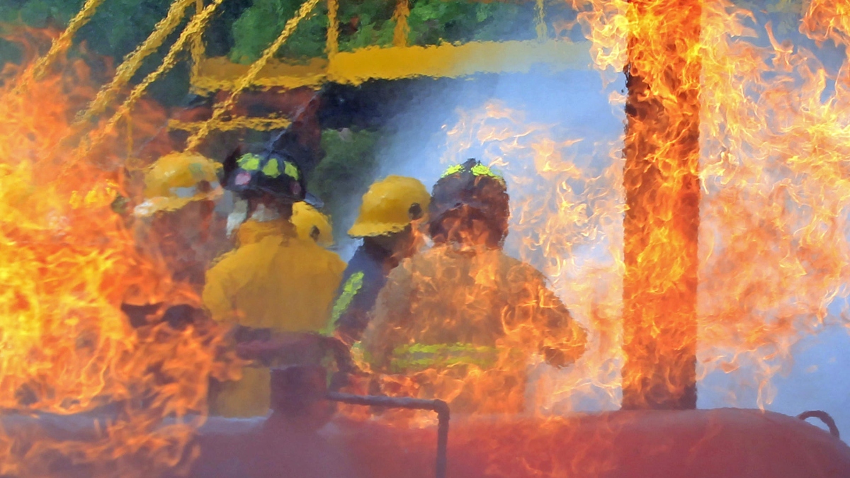 Cambio climático: expertos de EEUU entrenan a bomberos de América Latina