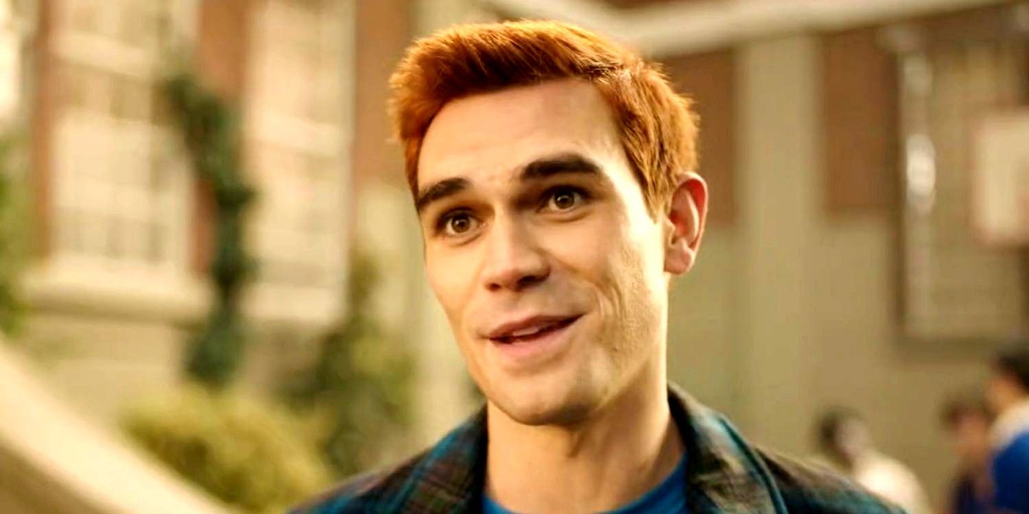 El actor Archie de Riverdale responde a la sexualización de su joven personaje: "Cuesta un peaje"