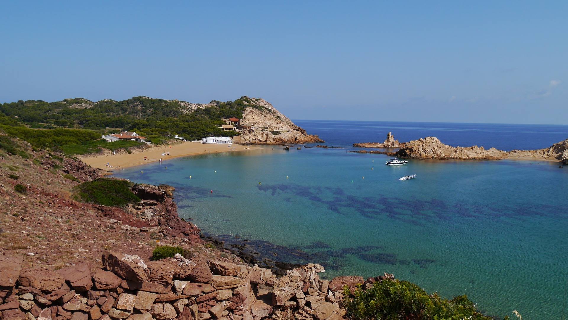 Las impresionantes calas de Menorca para ir este verano