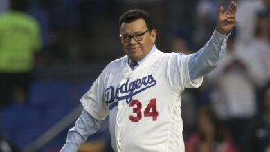 Los Dodgers retirarán el No. 34 en honor al legendario lanzador Fernando Valenzuela