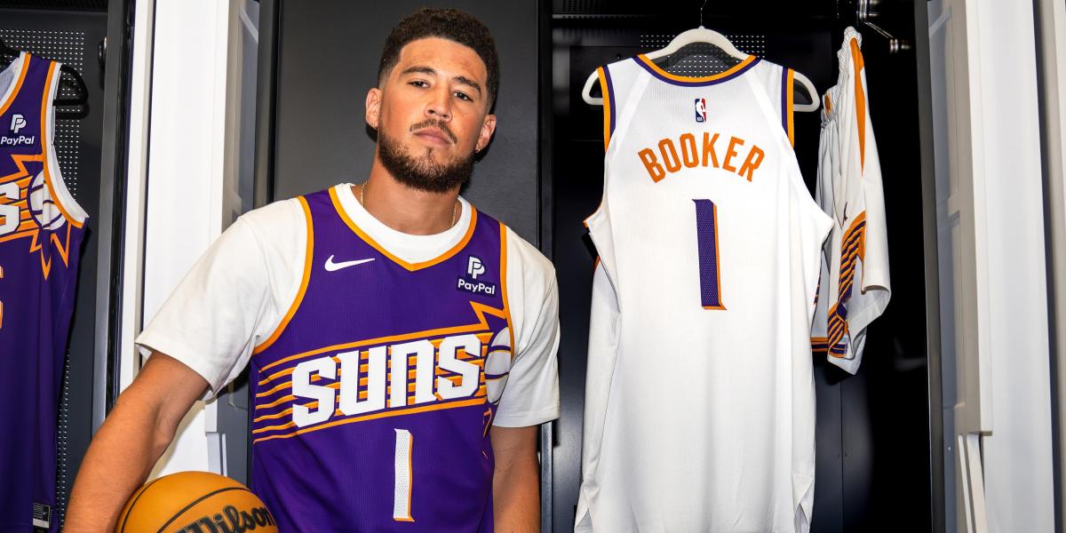 Los Phoenix Suns presentan sus nuevas equipaciones con guiños ‘vintage’