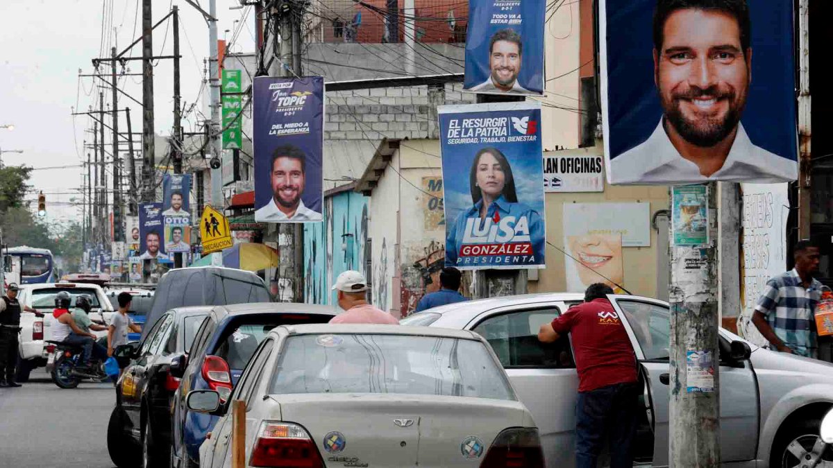 Los ecuatorianos acuden este domingo a las urnas bajo una creciente ola de violencia