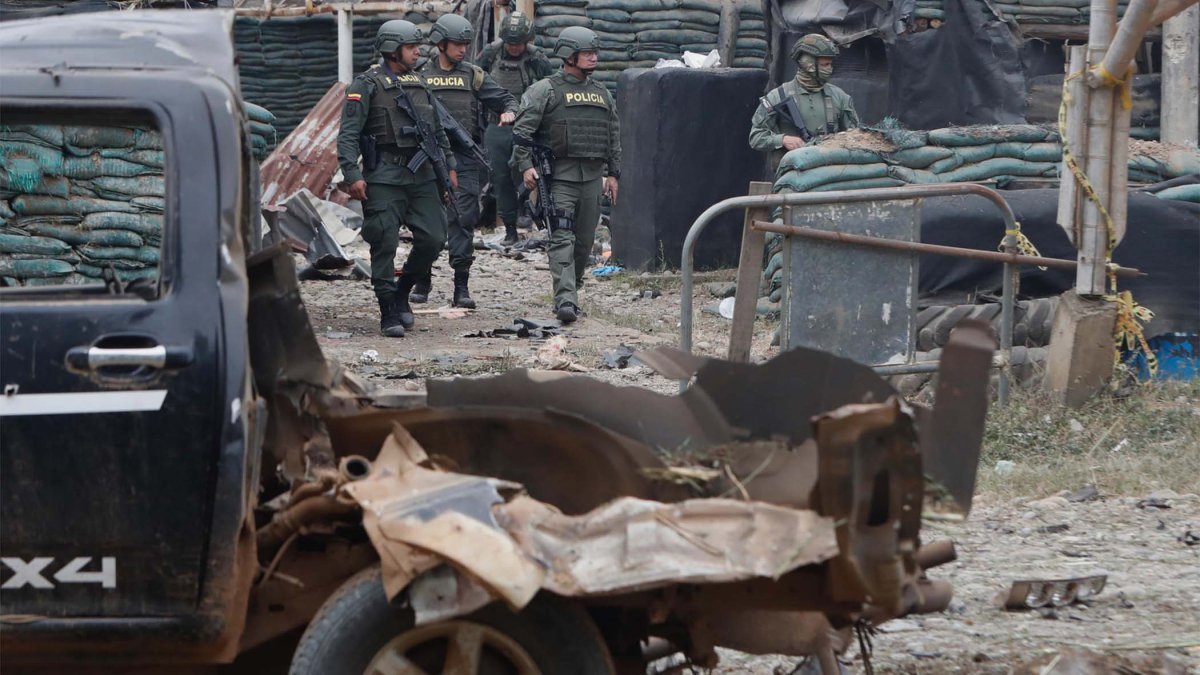 Resurgen los carros bomba en Colombia: detonación deja a un policía muerto