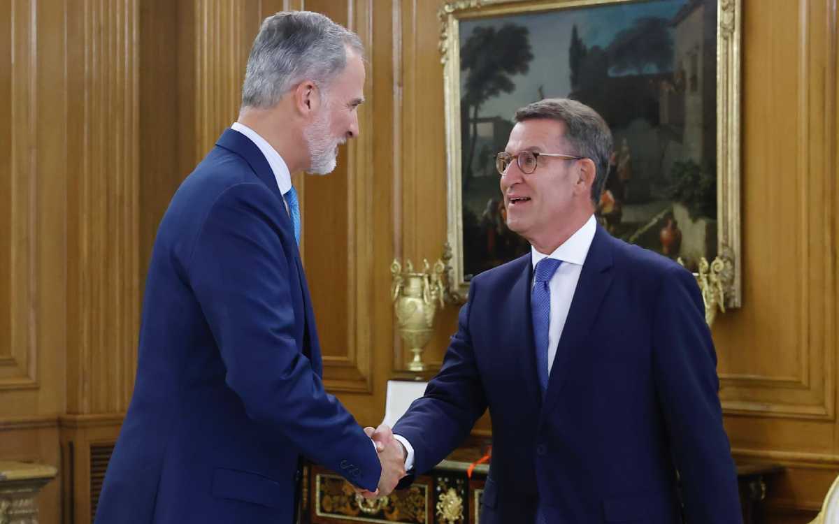 Rey de España sigue la ‘costumbre’ y pide al PP intentar formar gobierno