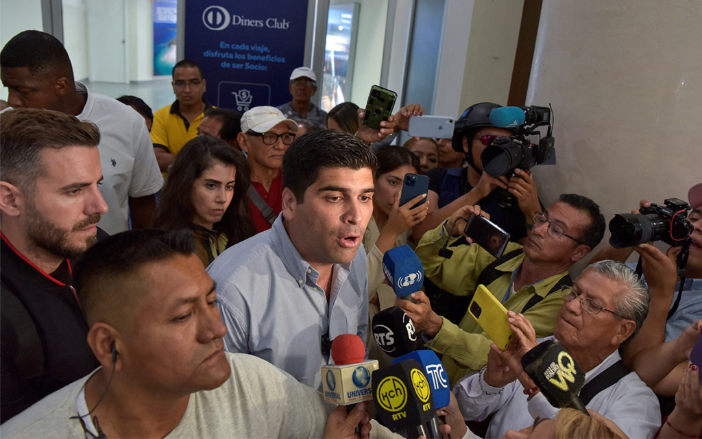 Video | Otto Sonnenholzner, candidato presidencial de Ecuador, denuncia balacera en Guayaquil