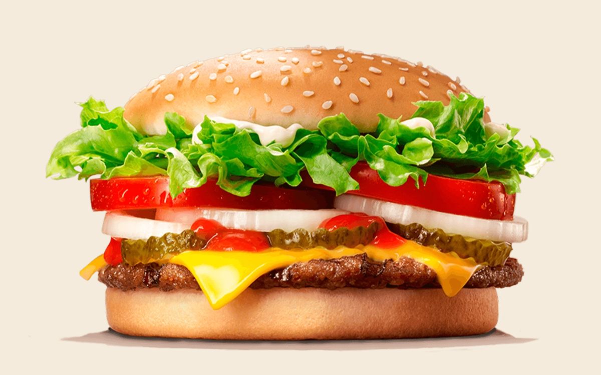 ¿La Whopper es muy pequeña? Burger King es demandada por clientes