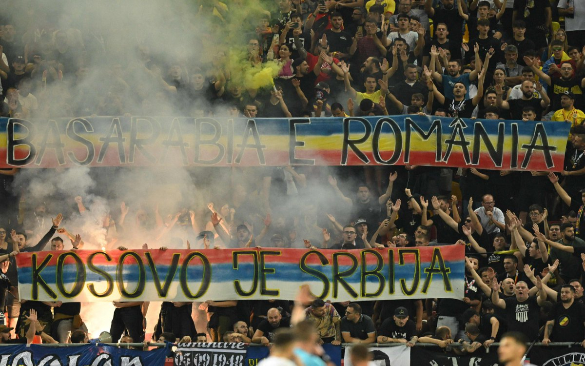 Abre UEFA expediente disciplinario a Rumanía por gritos xenófobos | Video