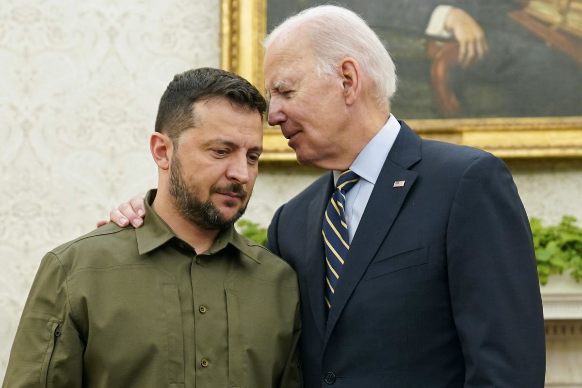 Biden anuncia más ayuda militar para Ucrania en su reunión con Zelenski en la Casa Blanca