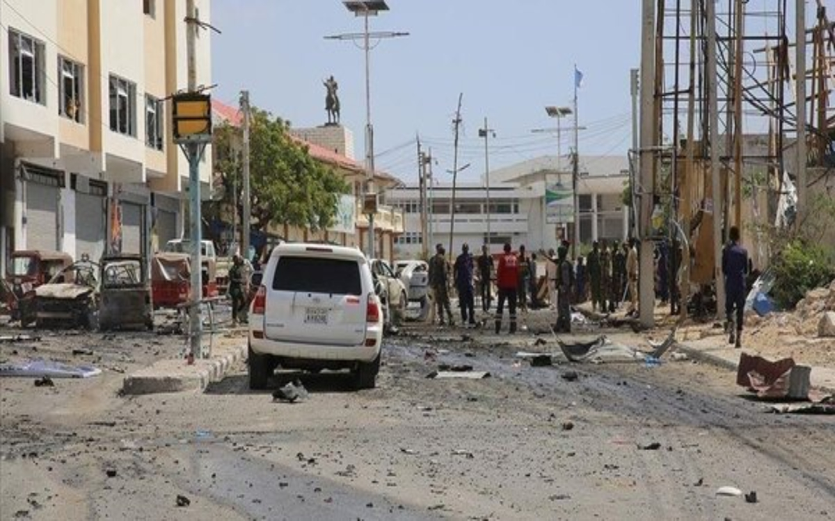 Coche bomba en centro de Somalia deja al menos seis muertos | Video