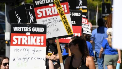 Escritores y estudios llegan a un acuerdo tentativo para poner fin a la huelga de la WGA