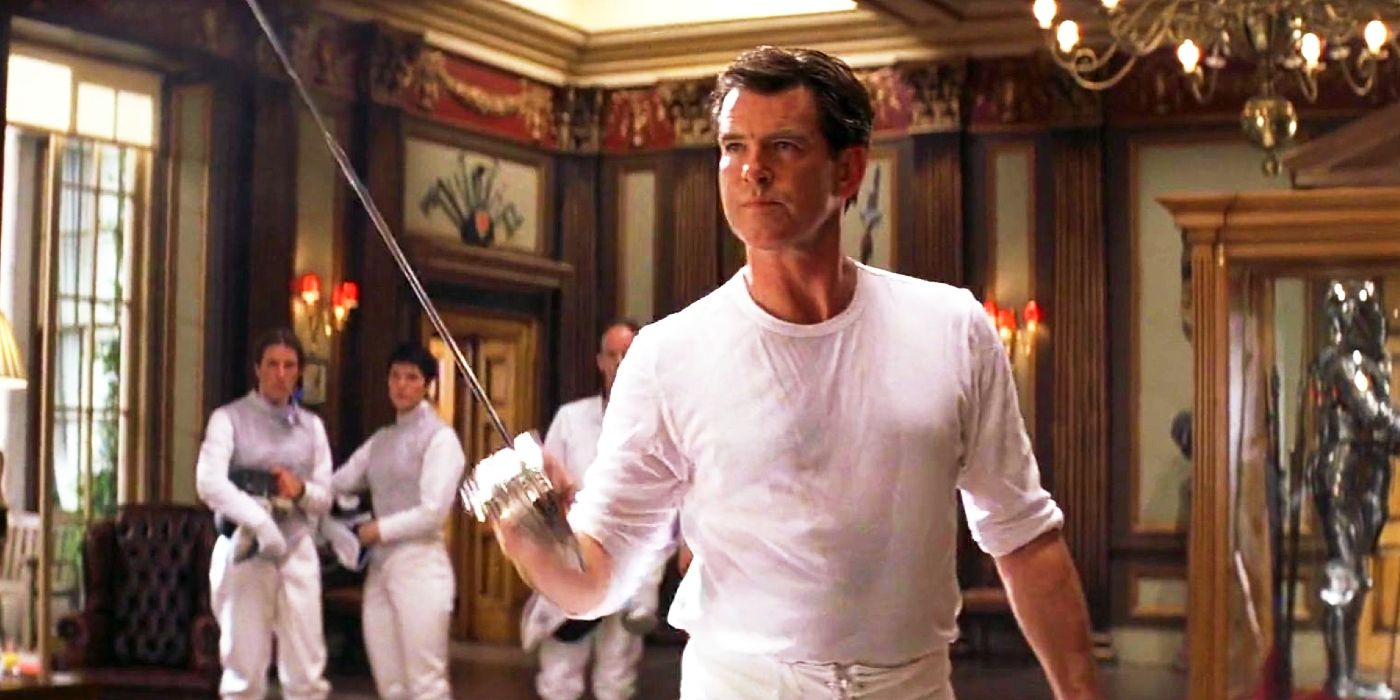 “Realmente se vuelve bastante terrible”: la infame escena de acción de James Bond de Pierce Brosnan asada por un experto en espadas