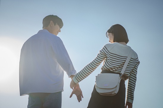 ‘Tu tiempo llama’: la nueva serie surcoreana de 12 episodios que promete ser uno de los mayores romances del año