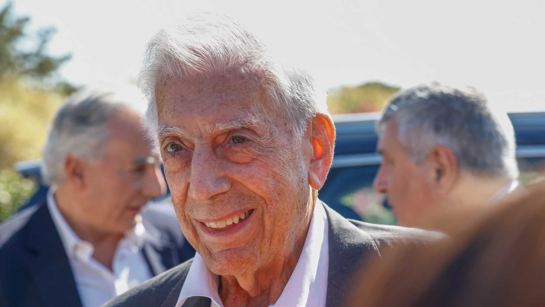 La verdad sobre el cambio de título del último libro de Mario Vargas Llosa