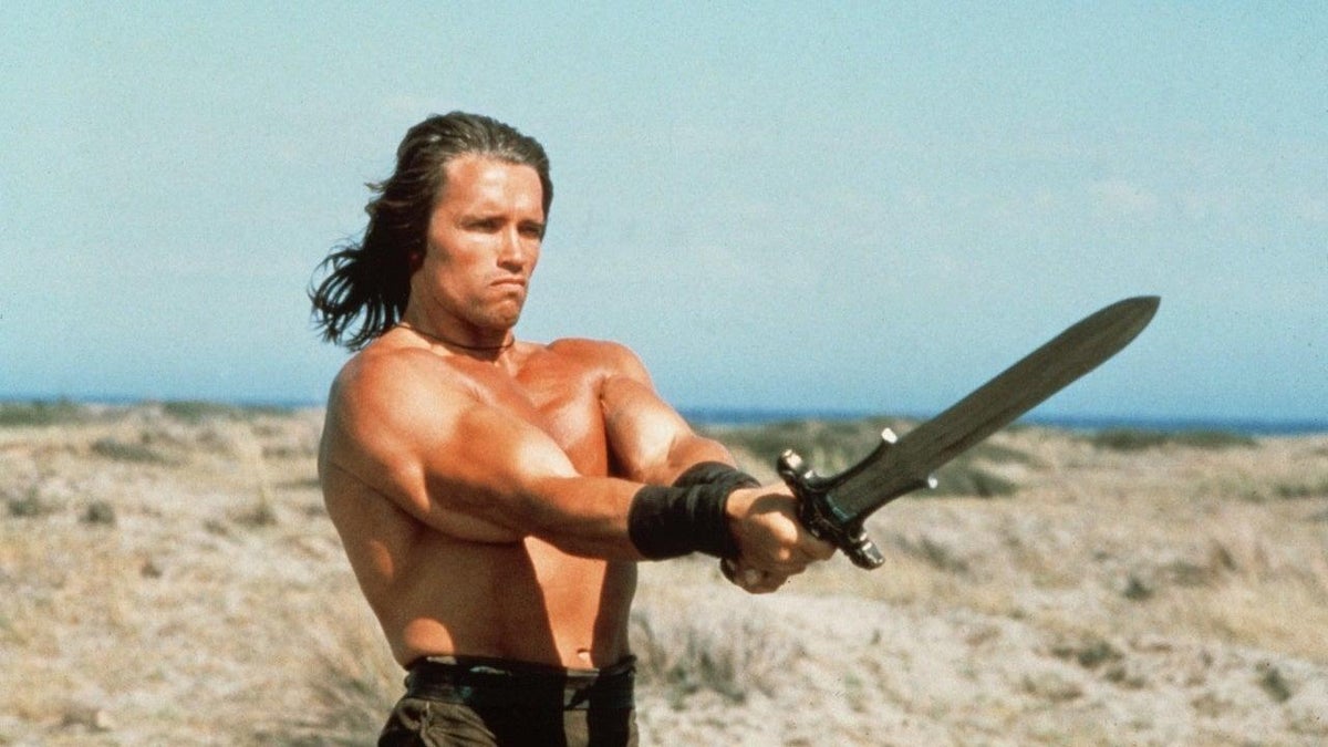 Arnold Schwarzenegger habla sobre los terribles tiempos del rodaje de Conan el Bárbaro, con perros salvajes y buitres muertos