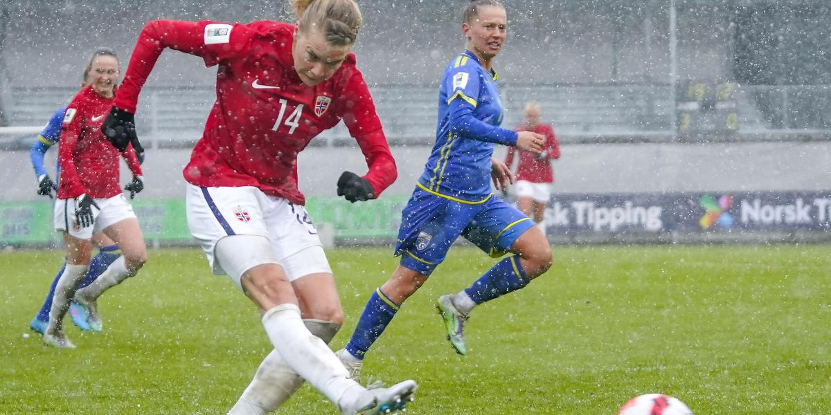 Ada Hegerberg se cae de la lista de Noruega