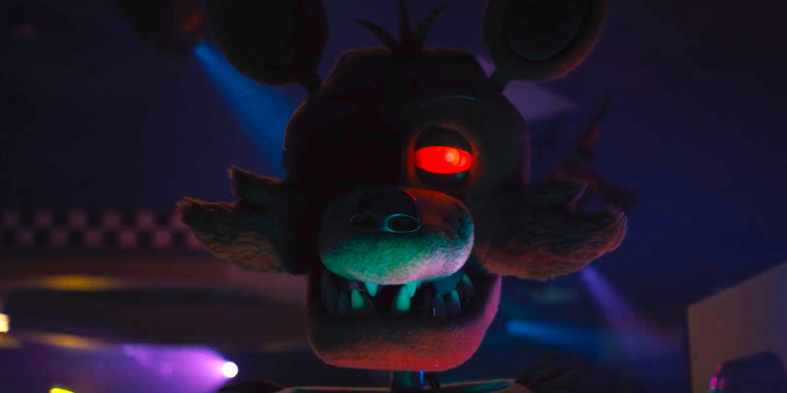 Cómo la nota del creador del juego Five Nights At Freddy's cambió los animatrónicos oscuros de la película de manera importante