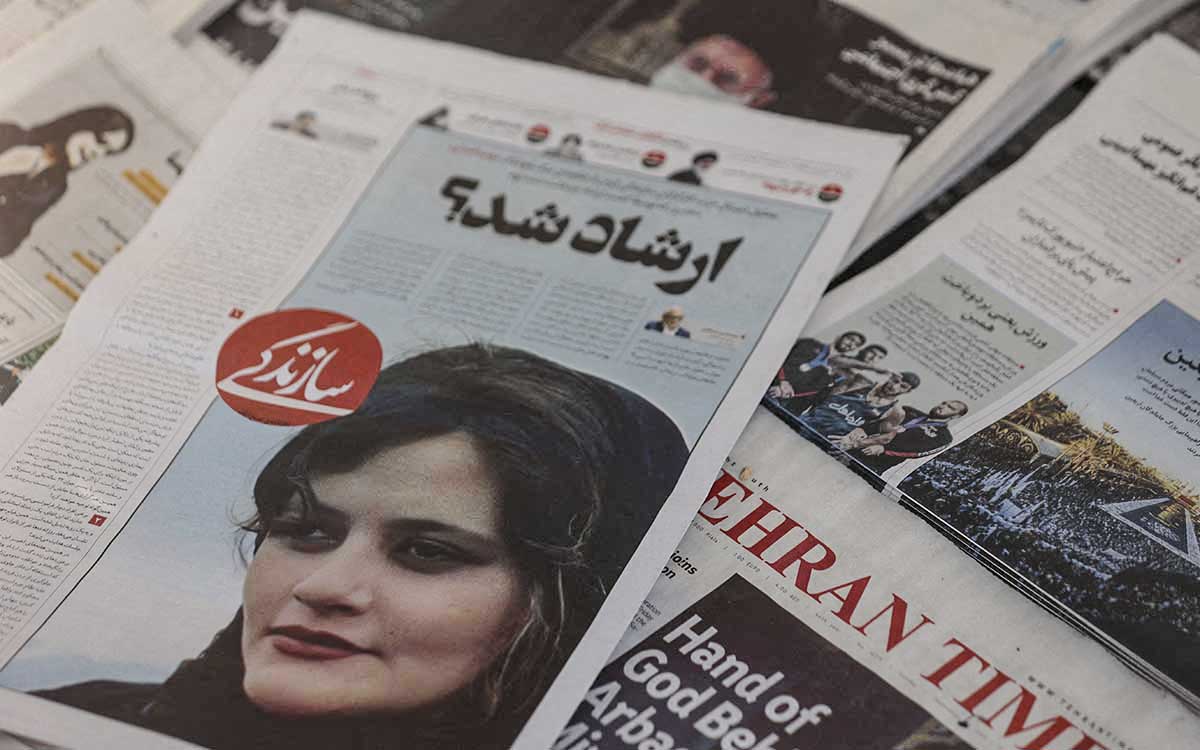 Irán condena a prisión a las dos periodistas que revelaron el caso de Mahsa Amini