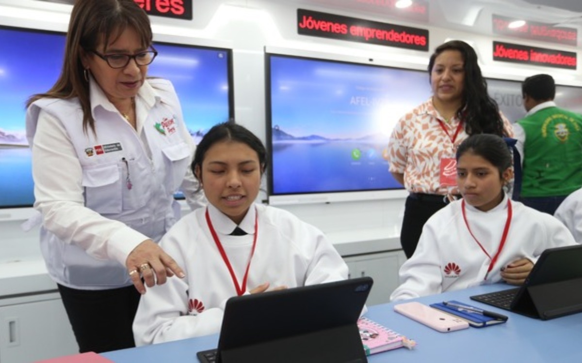 Perú implementará educación financiera y derechos del consumidor en escuelas